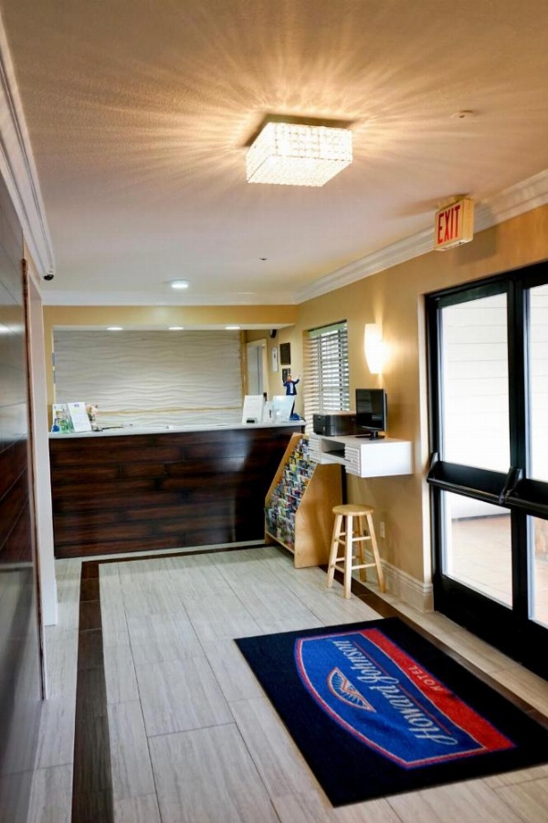 Howard Johnson by Wyndham Salinas image 29